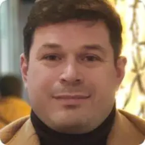 автор