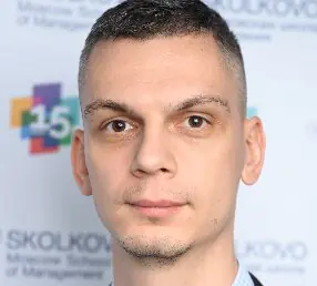 автор