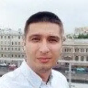 автор