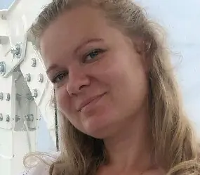 автор