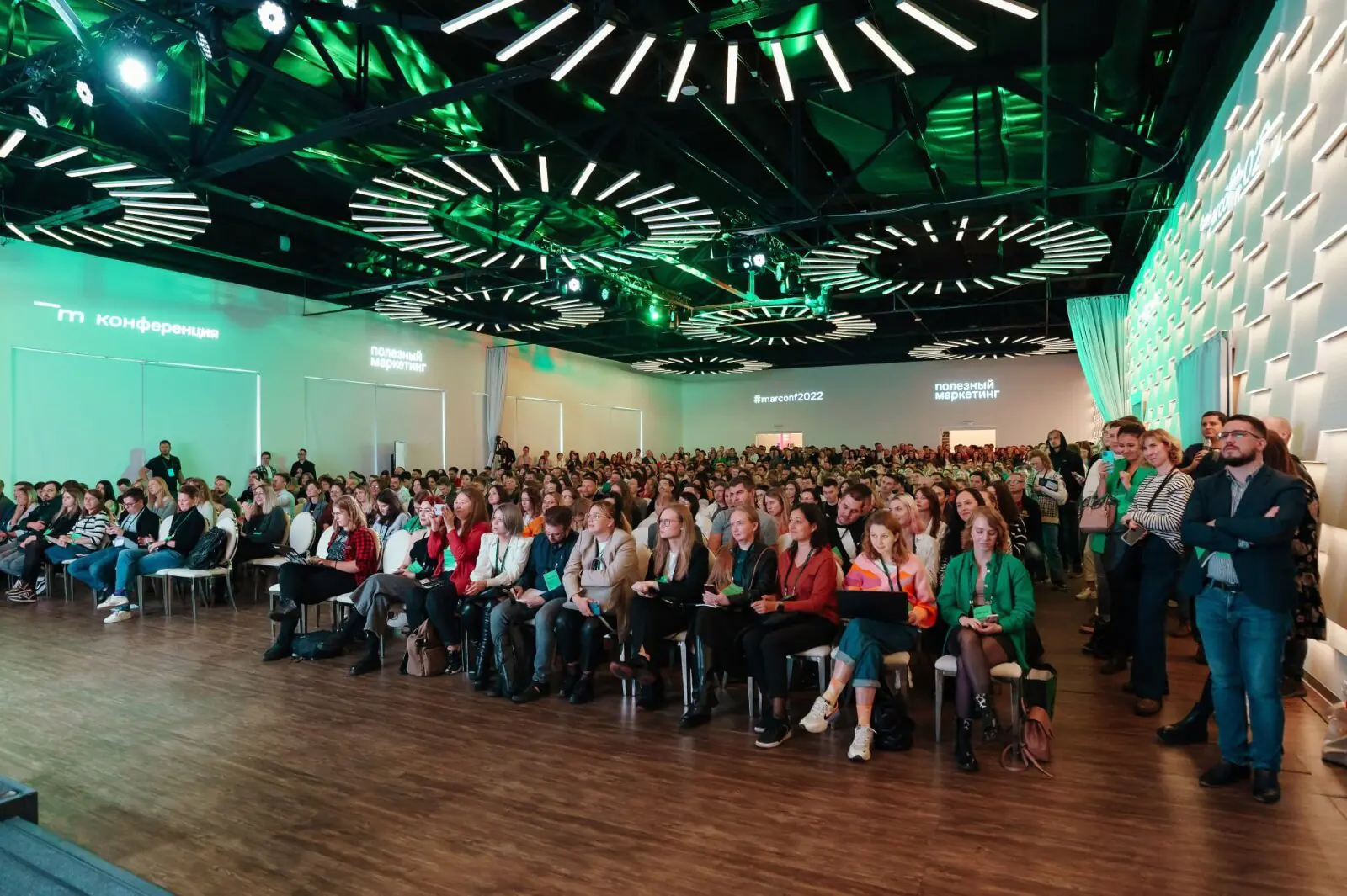 На выступлении Виктора Крылова — Head of retention & analytics «Самоката»