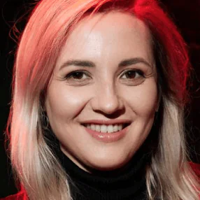 Анна Лазарева