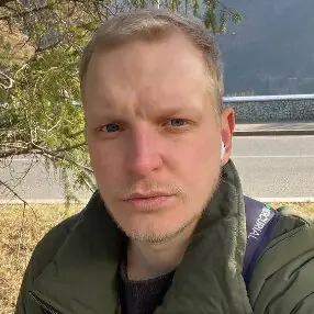 Автор