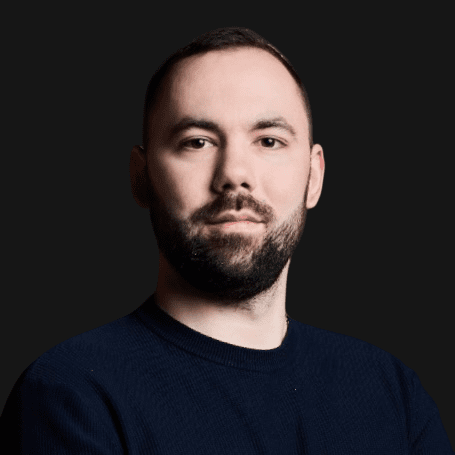 Илья Бондаренко