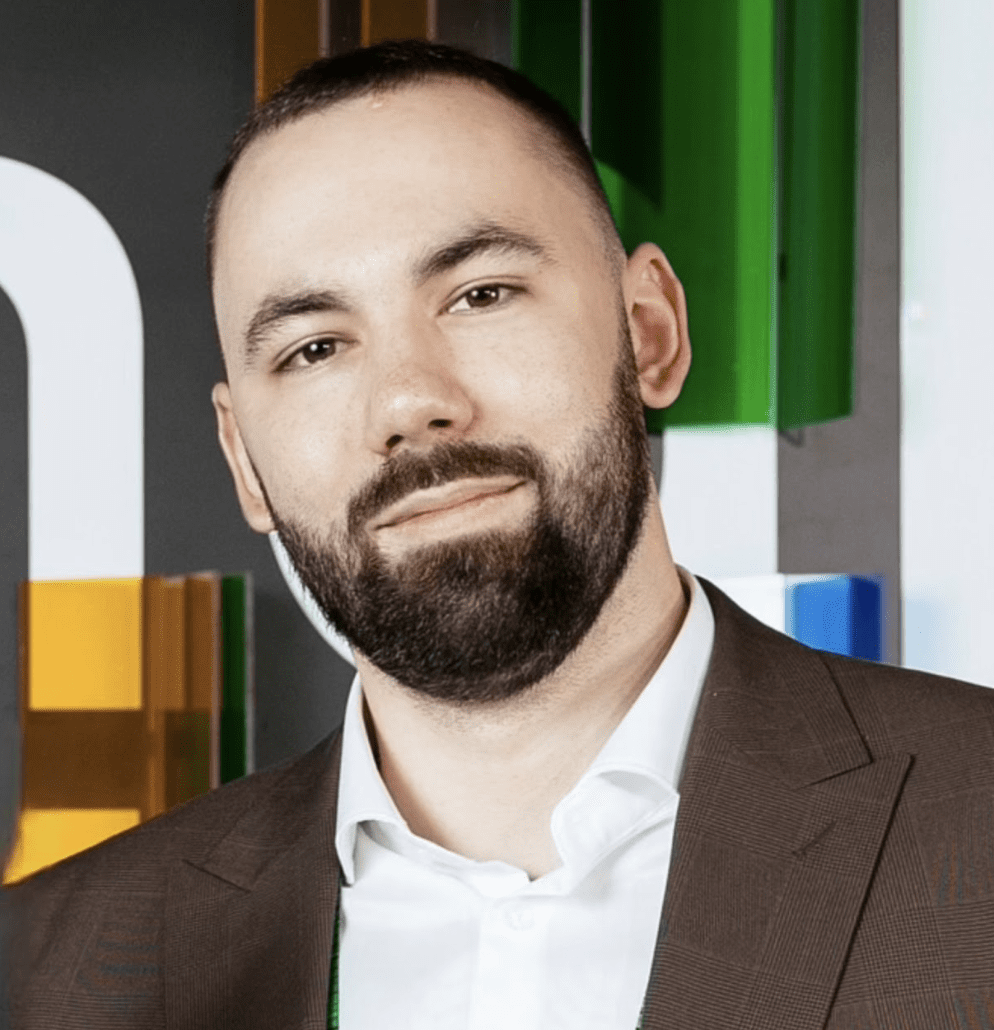Илья Бондаренко